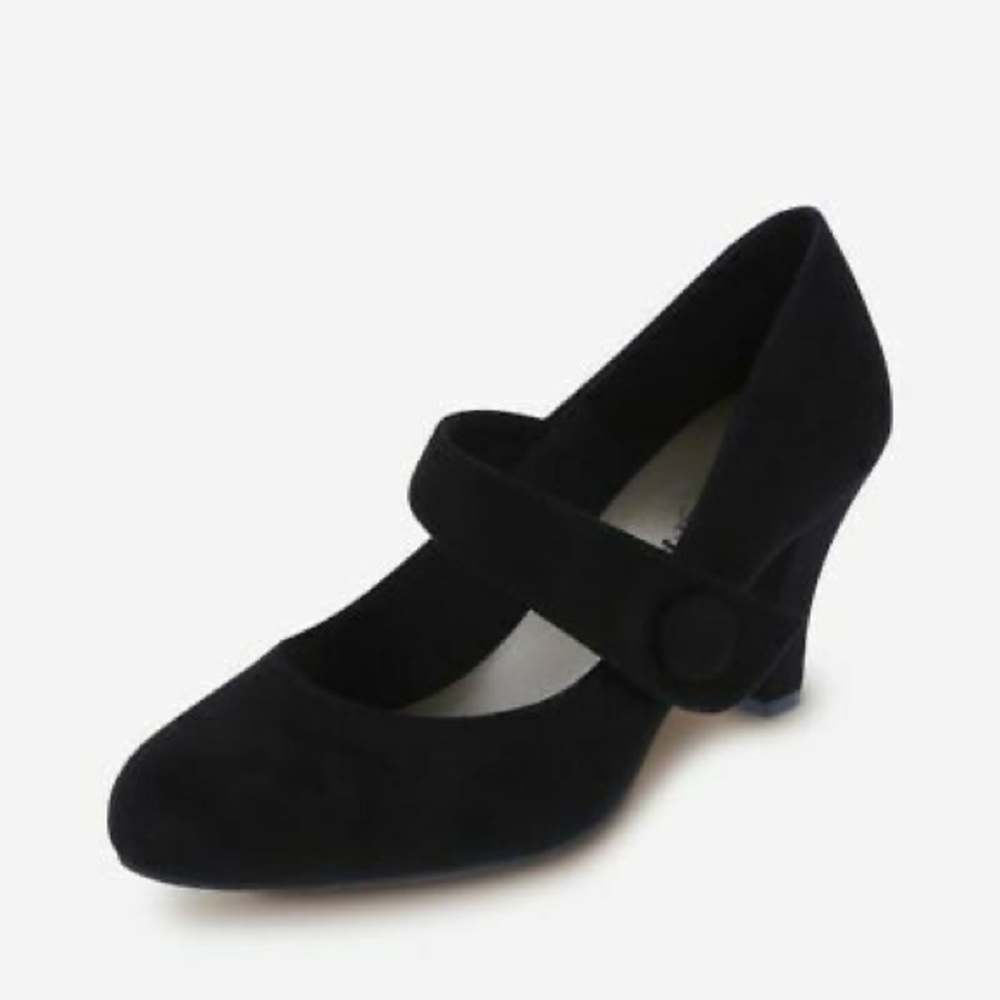 American Eagle Mary Janes 8 1/2
